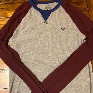 AE men’s thermal style shirt